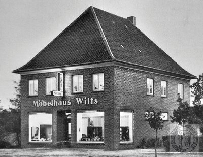 Vorschaubild: Das Möbelhaus Johannes Wilts (später Specht) in der Rhauderwieke. Das Gebäude wurde 1953 erbaut. Fotoquelle: Folkmar Ulrichs.