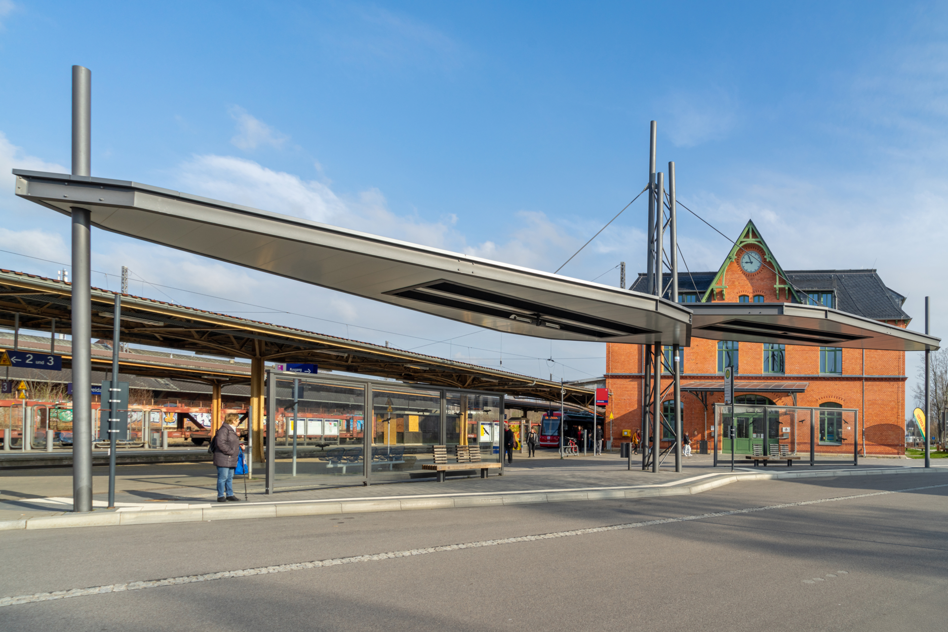 Peter Haider - Bahnhof Mittweida  (Bild vergr&ouml;&szlig;ern)