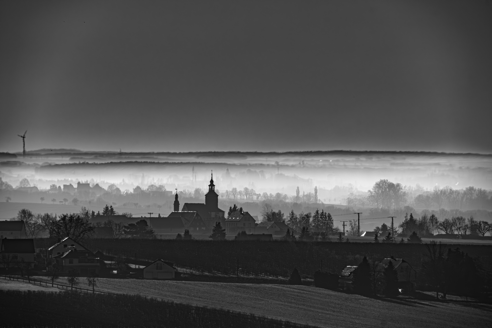 HJ G&uuml;nter - Seelitz im Morgendunst  (Bild vergr&ouml;&szlig;ern)