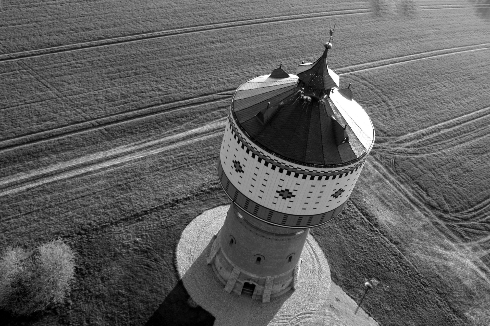 Matthias Scholz - Wasserturm  (Bild vergr&ouml;&szlig;ern)