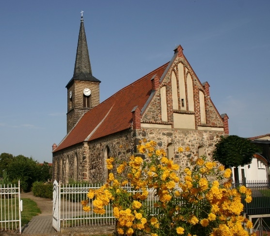 Bild: Kirche Hennickendorf