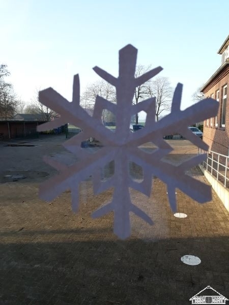 Schneeflockenparade_15  (Bild vergr&ouml;&szlig;ern)
