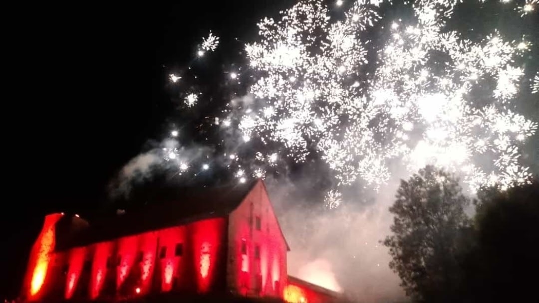 Bild: Wesenberg - Burg bei Nacht