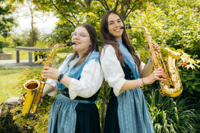 Vorschaubild: Saxophon: Isabelle Heiß, Antonia Häfele