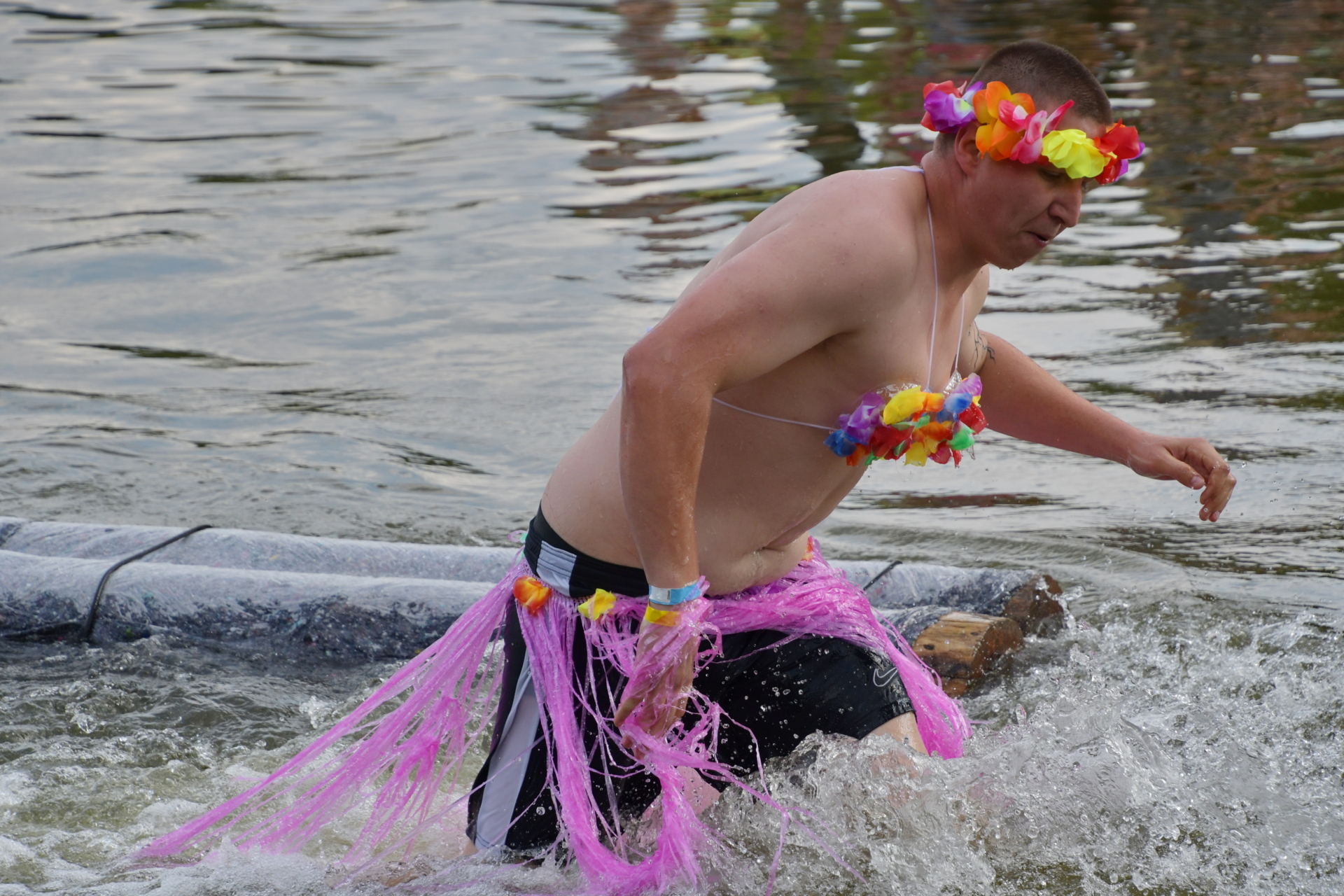 Auch wieder mit dabei, lustige Einlagen wie hier vom Kleinzerlanger Lukas Gabel.  (Bild vergr&ouml;&szlig;ern)