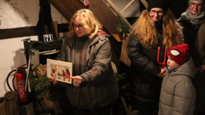 Vorschaubild: 23-12-11 Die Geschichte vorgelesen vom KIGA Sülzhayn