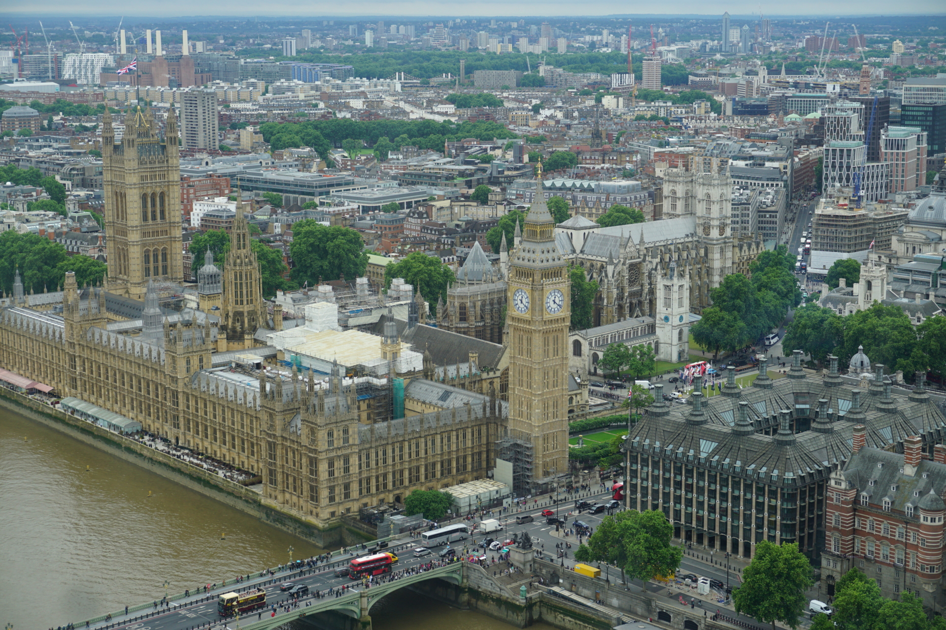 Blick auf London vom London Eye aus  (Bild vergr&ouml;&szlig;ern)