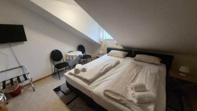 Vorschaubild: Doppelbettzimmer