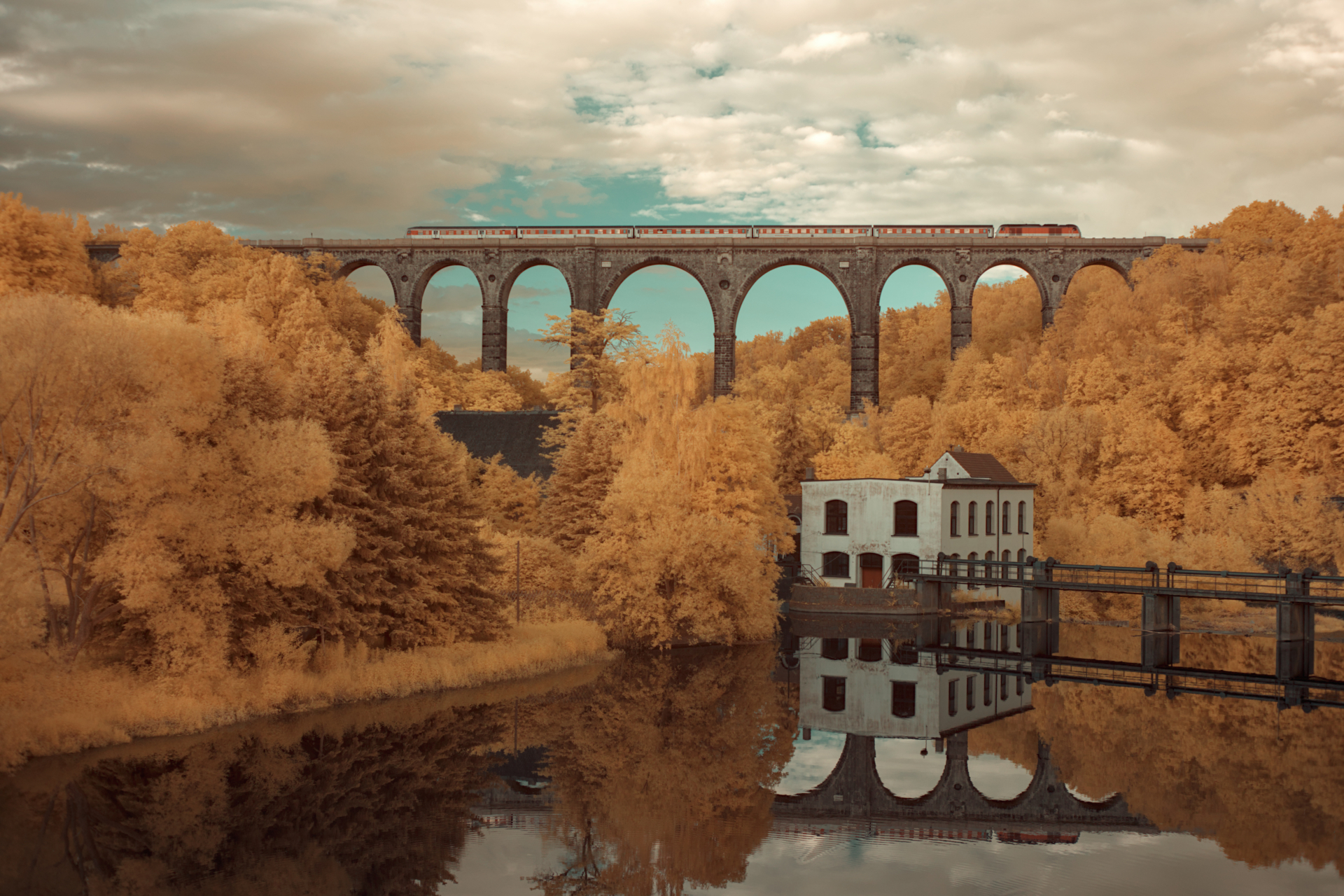 ff Viadukt G&ouml;hren  (Bild vergr&ouml;&szlig;ern)