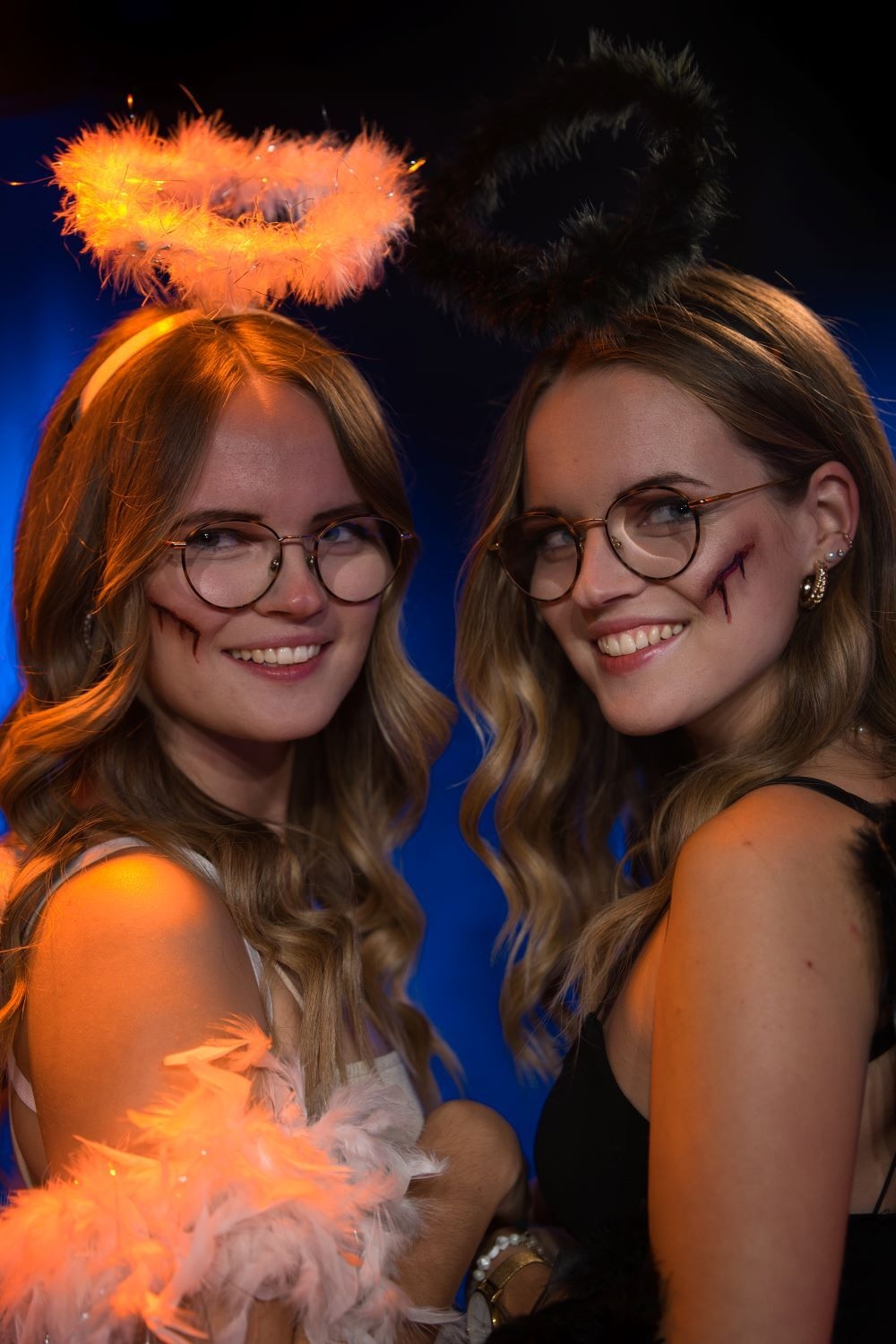ff Zwillinge zu Halloween  (Bild vergr&ouml;&szlig;ern)