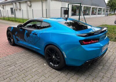 Vorschaubild: Folienfüchse Carwrapping / Vollfolierung schwarz matt und blau gränzend