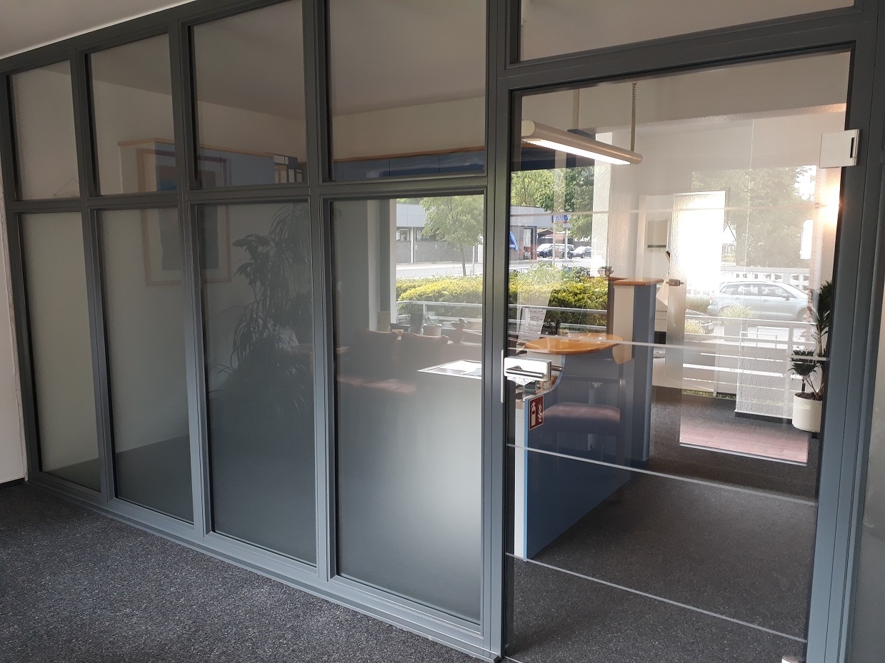 B&uuml;rozimmer  (Bild vergr&ouml;&szlig;ern)