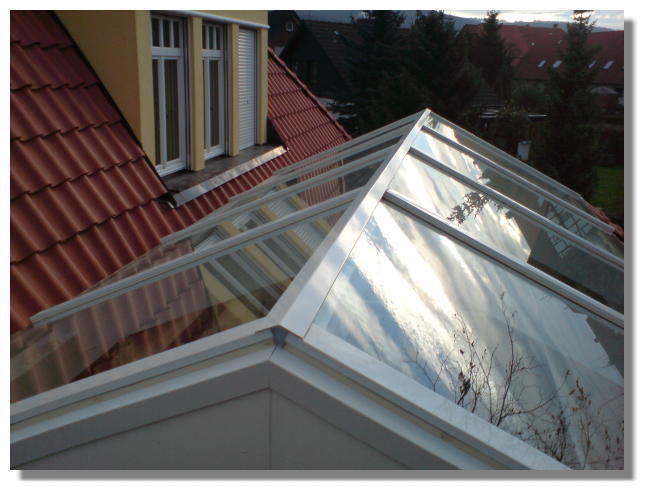 Dach  (Bild vergr&ouml;&szlig;ern)