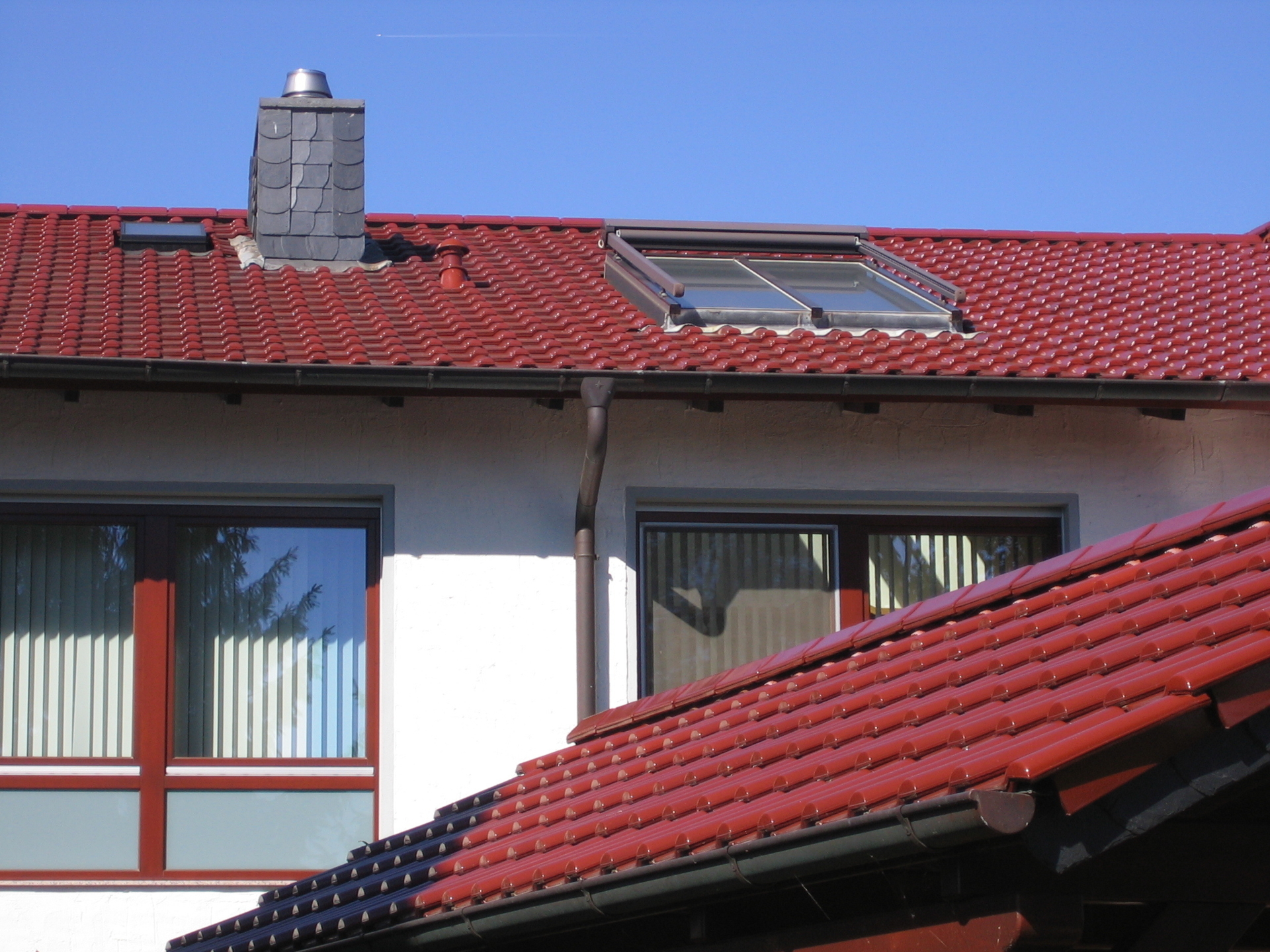 Dachfenster  (Bild vergr&ouml;&szlig;ern)