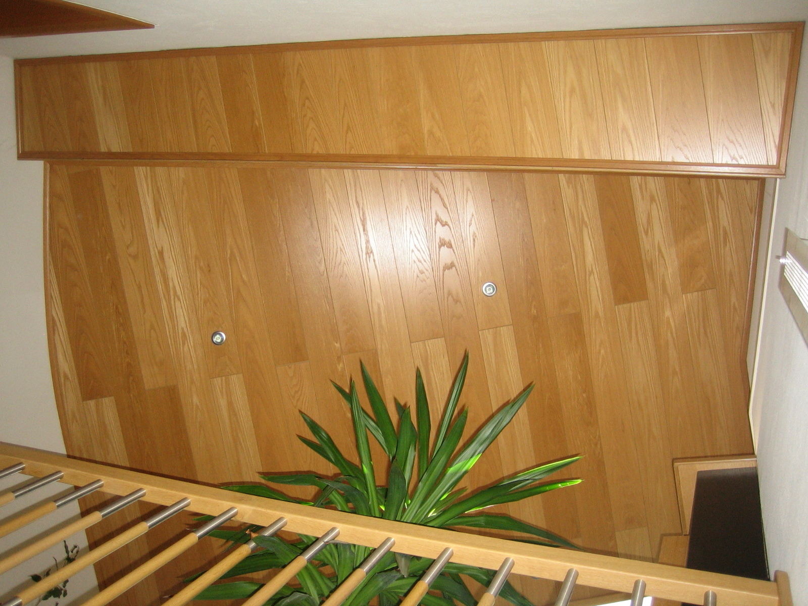 Decke aus Holz  (Bild vergr&ouml;&szlig;ern)