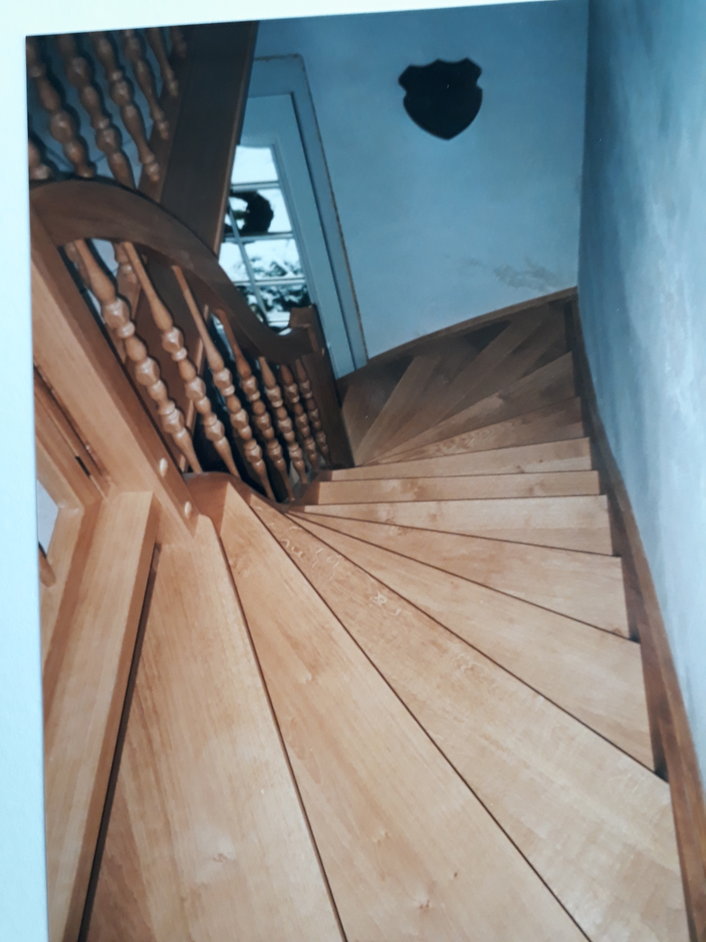 Wendeltreppe schmal  (Bild vergr&ouml;&szlig;ern)