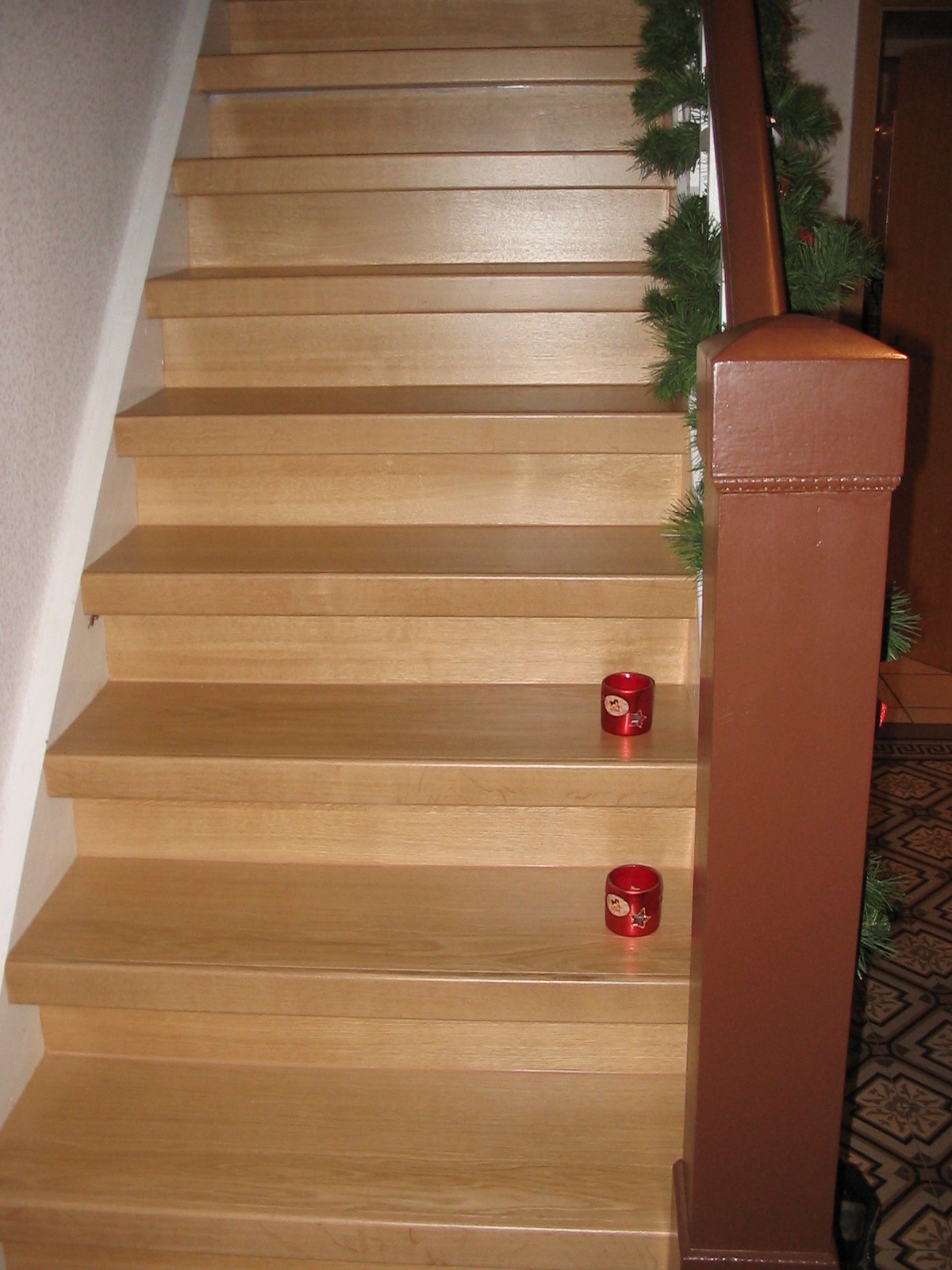 Treppe Weihnachtszeit  (Bild vergr&ouml;&szlig;ern)