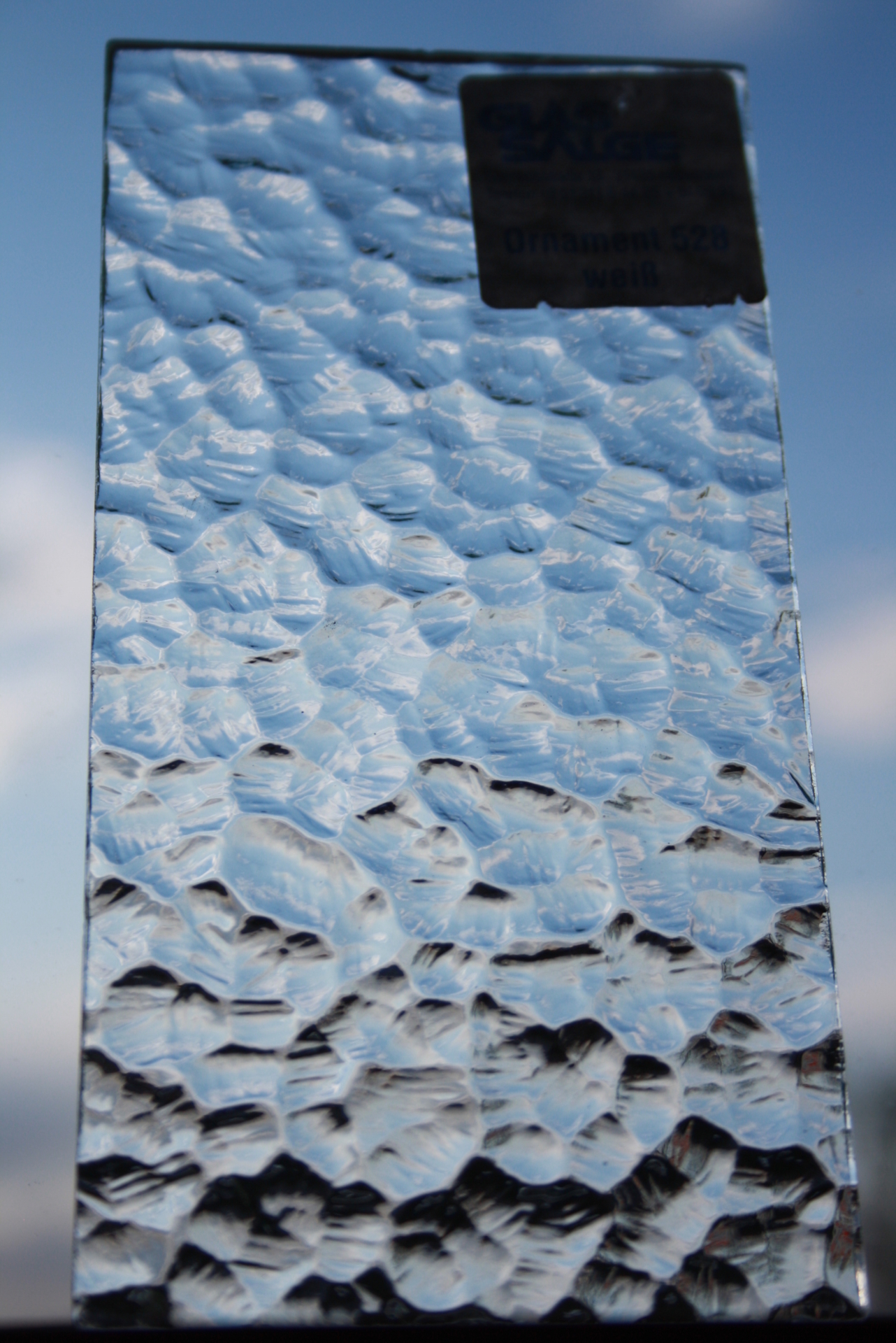 Foto der Galerie: Glas- und Farbmuster