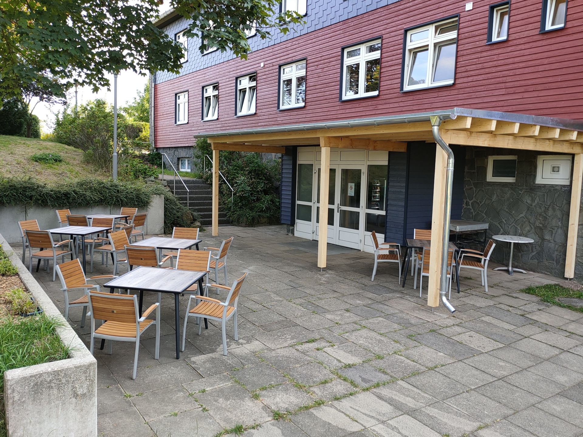 Bild: Grillplatz Gruppeneingang