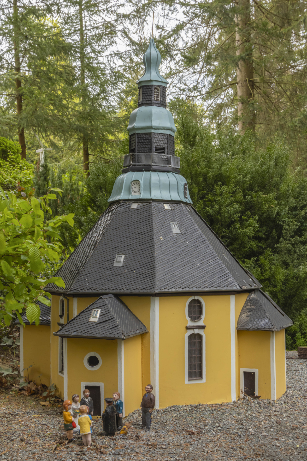 Eberhard K&ouml;hler Trauung in der Seiffener Kirche  (Bild vergr&ouml;&szlig;ern)