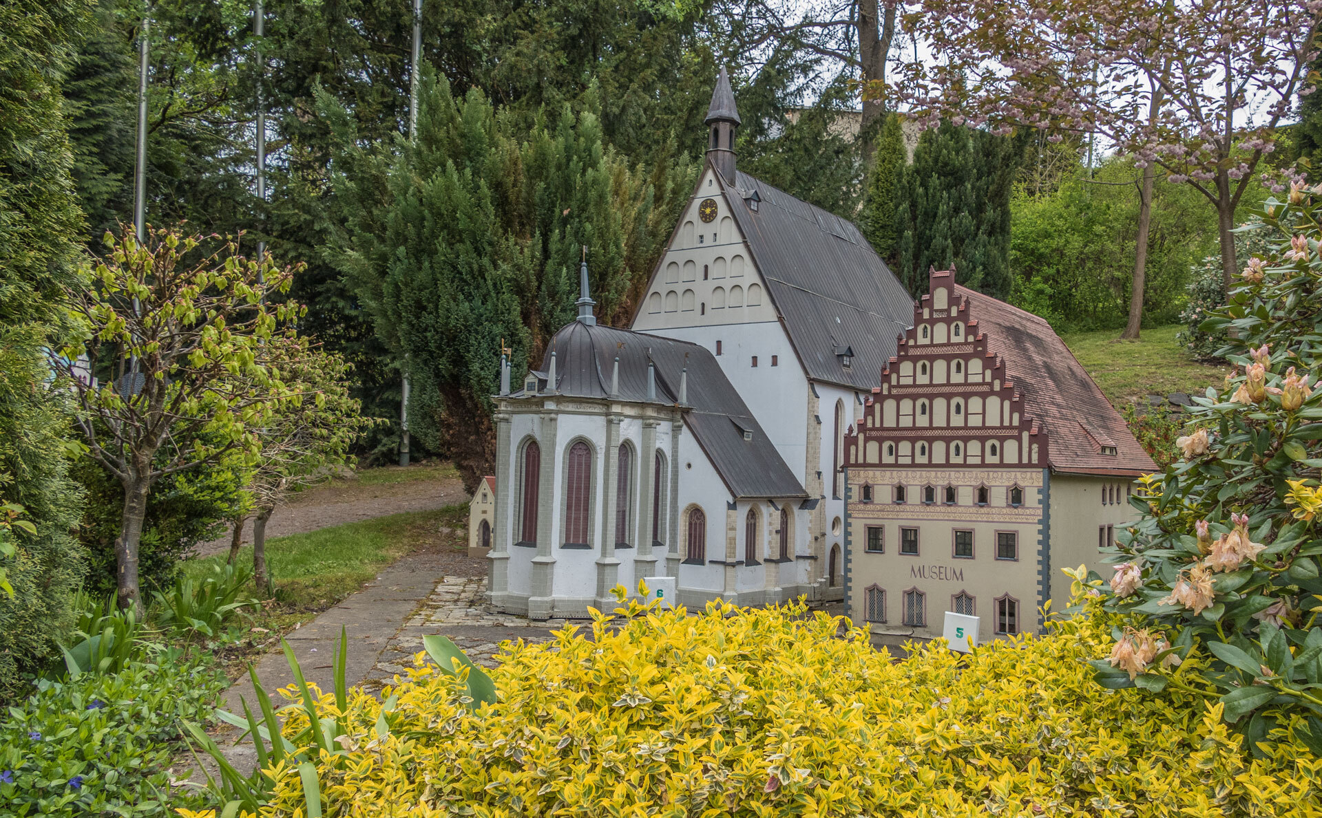 Uwe Lutz-Dom-u  Museum zu Freiberg  (Bild vergr&ouml;&szlig;ern)