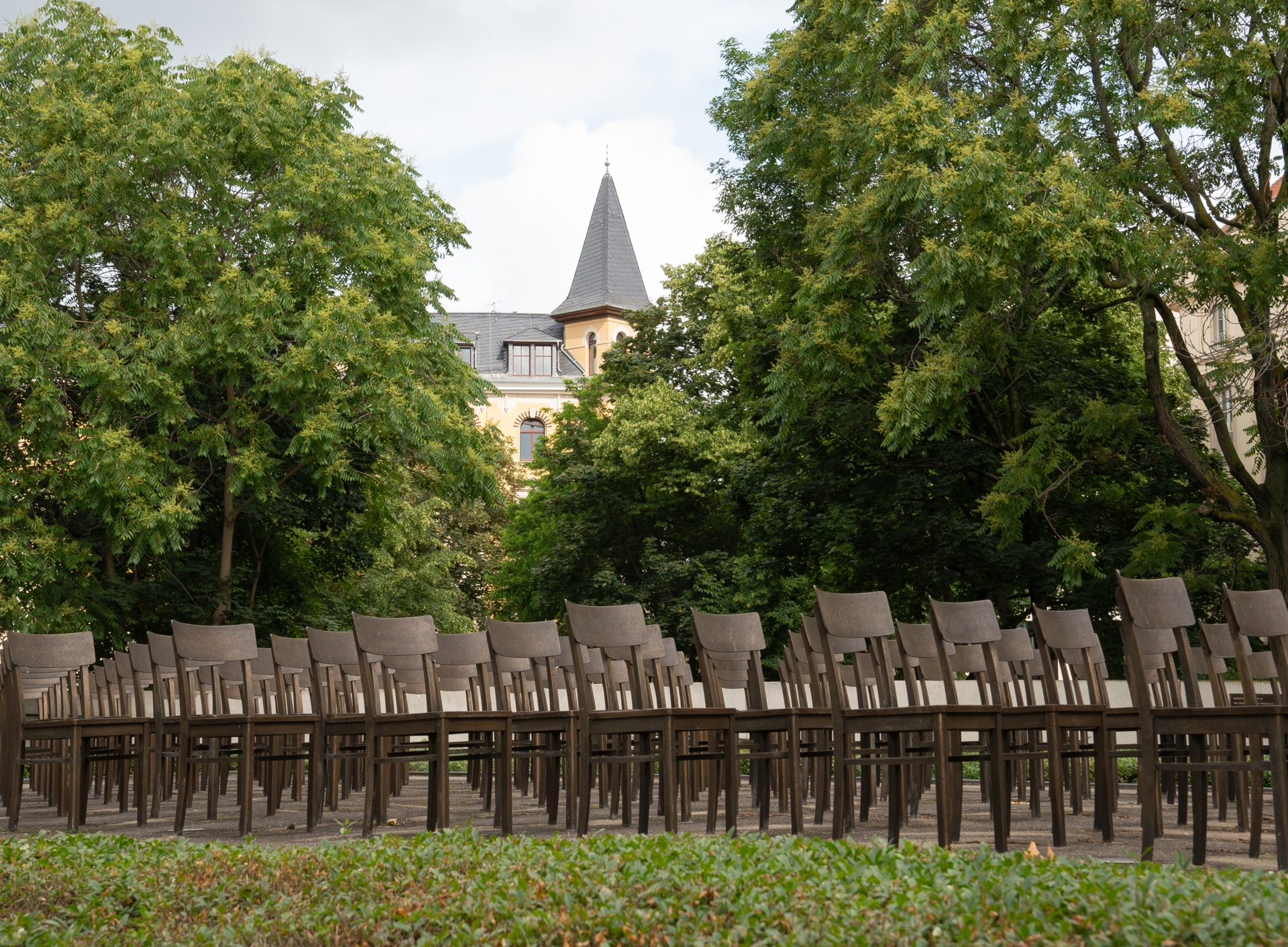Angela F&ouml;rster Denkmal  (Bild vergr&ouml;&szlig;ern)