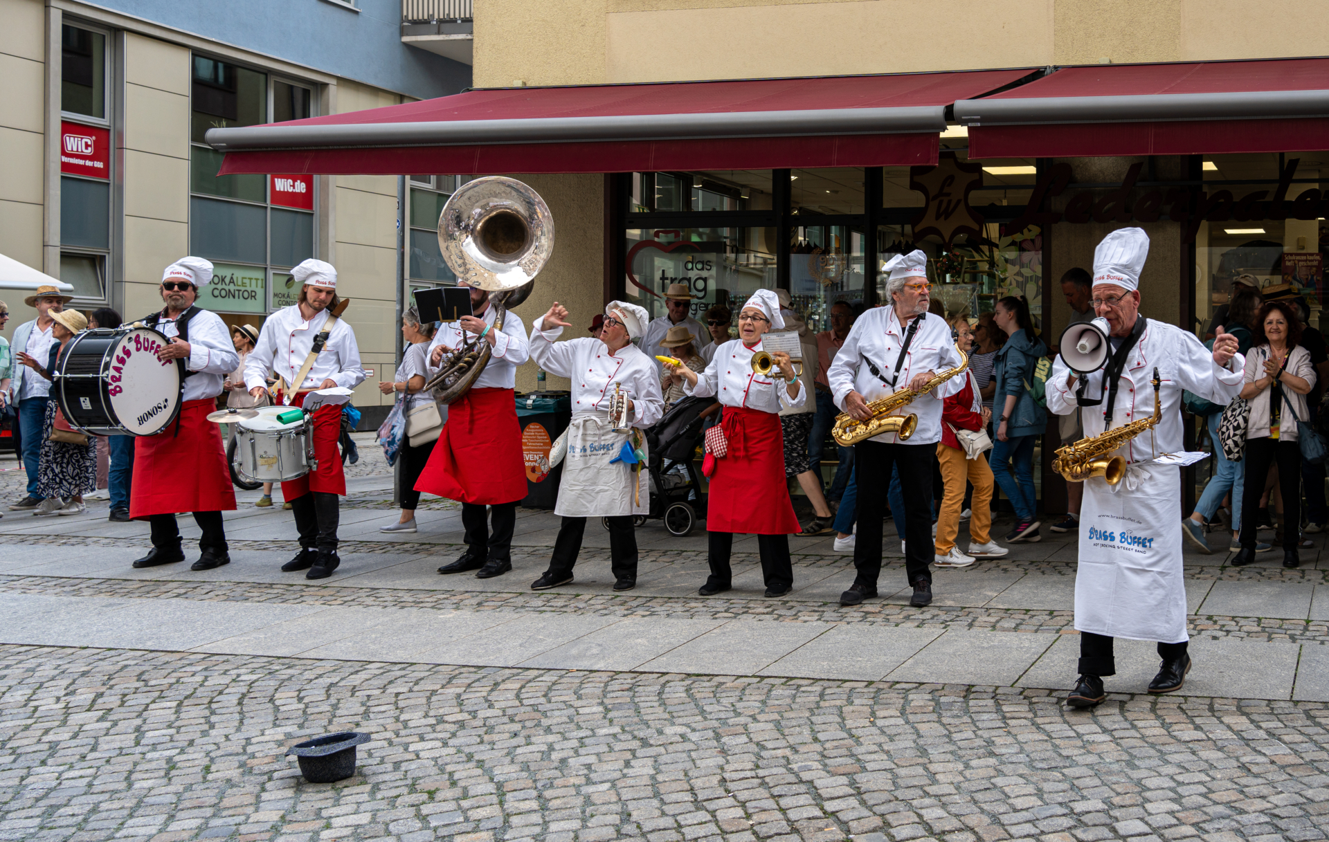 Hot Staff Brassband  (Bild vergr&ouml;&szlig;ern)