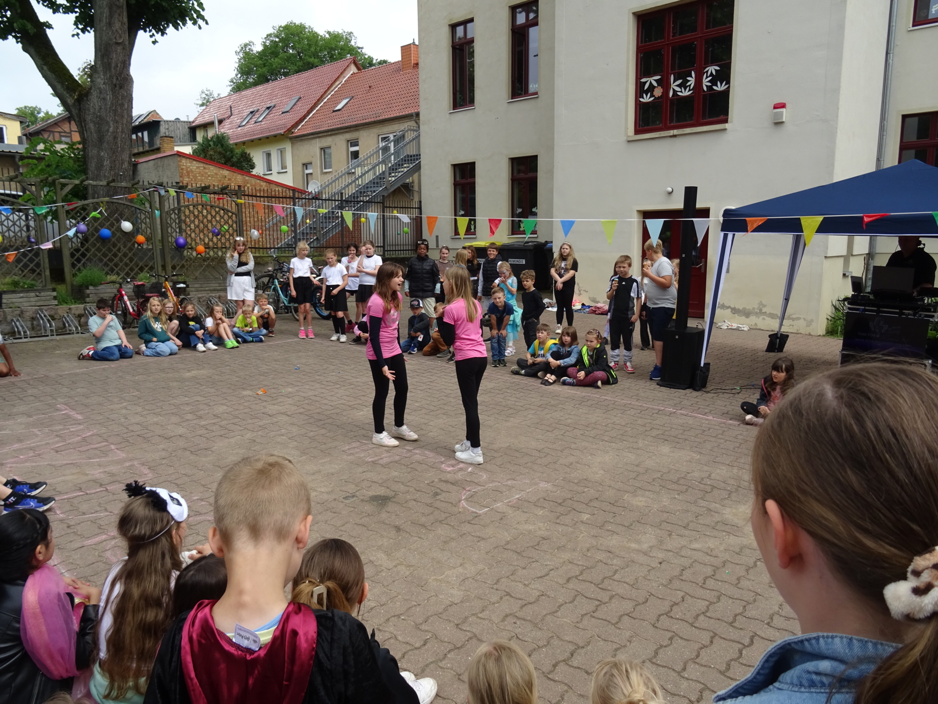 Zur Galerie: Kinderfest 2024