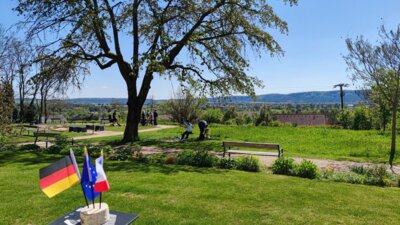 Vorschaubild: Blick vom Schloss Svijany