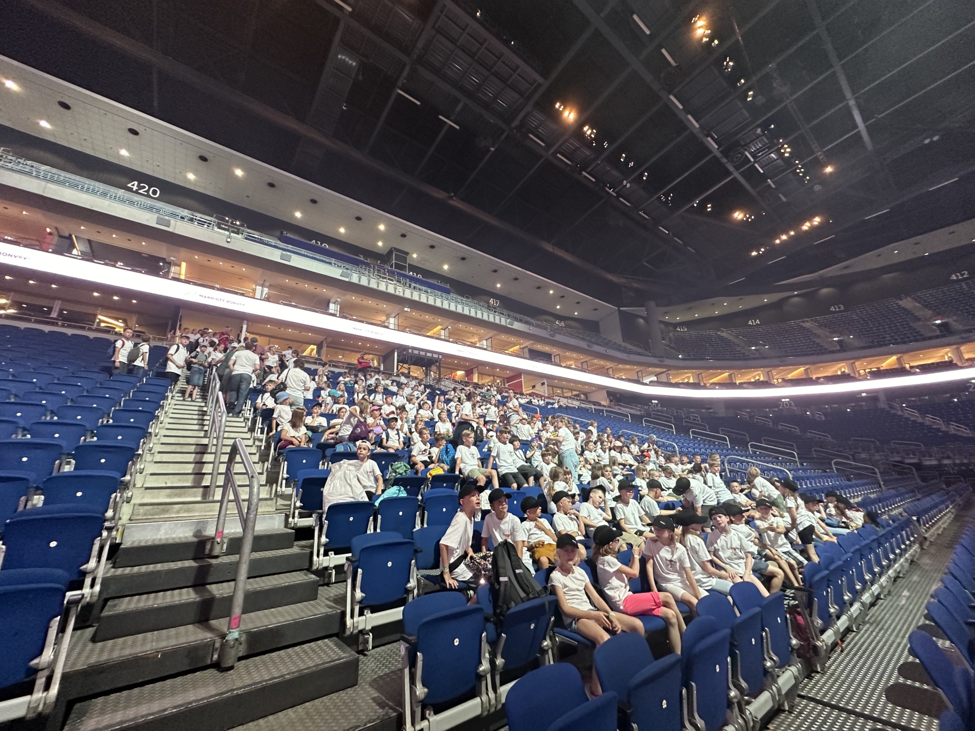 Die Ersten in der gro&szlig;en Arena! 