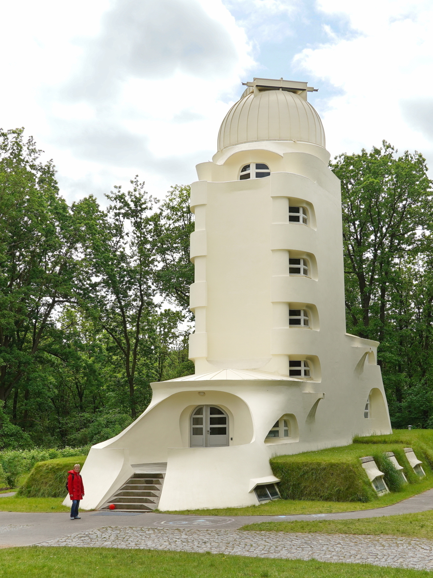 Frank Brautzsch - Einsteinturm  (Bild vergr&ouml;&szlig;ern)