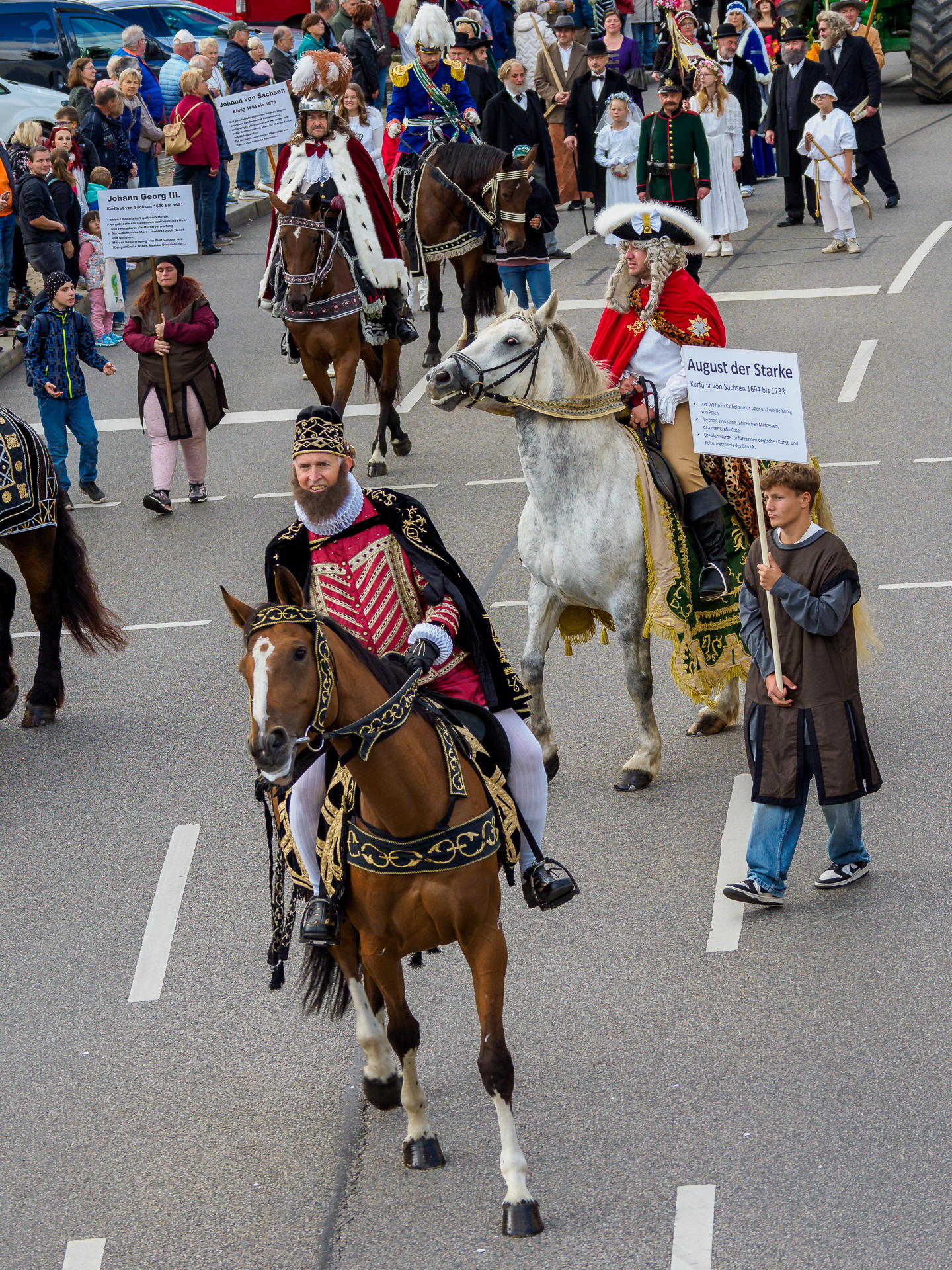 Peter Haider - F&uuml;rstenzug-03  (Bild vergr&ouml;&szlig;ern)
