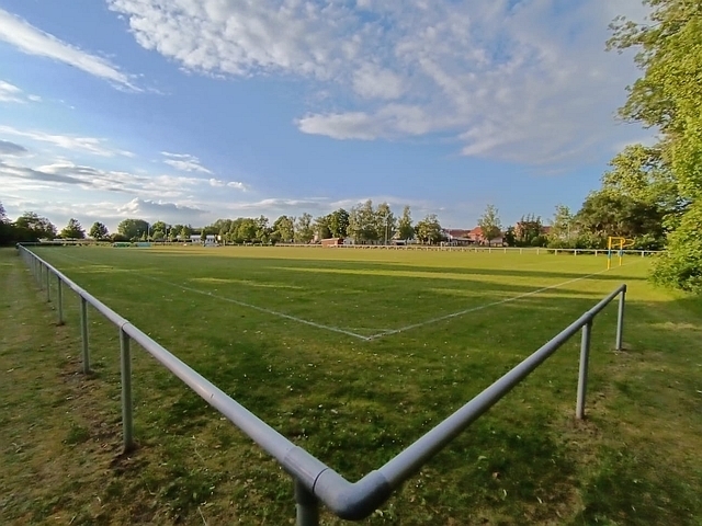 Eckstedt Sportplatz  (Bild vergr&ouml;&szlig;ern)