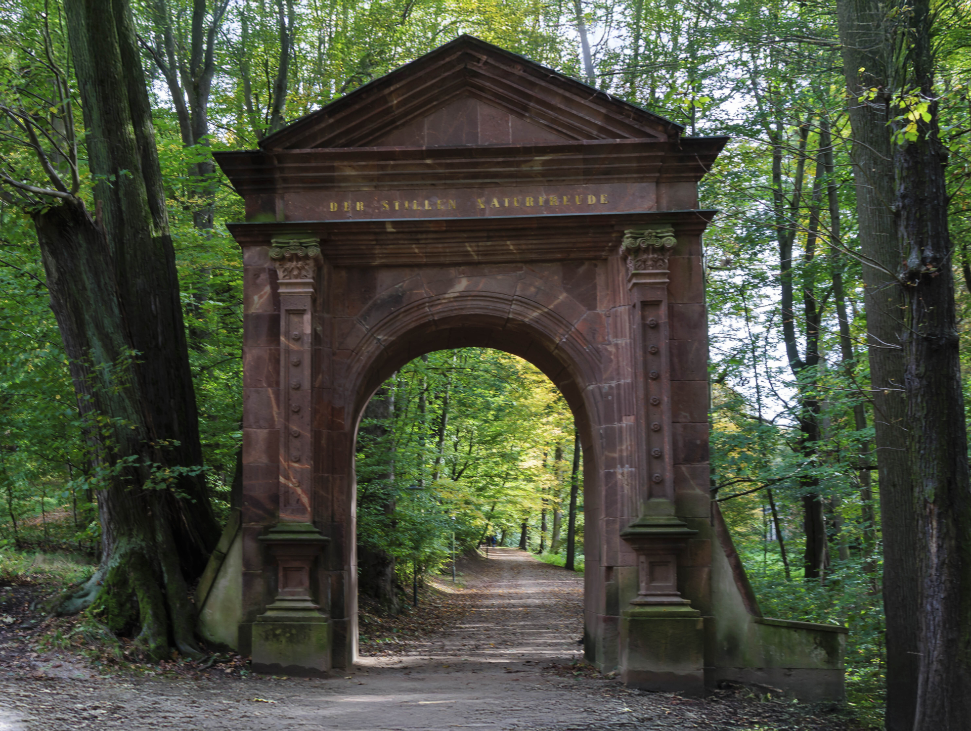 Eberhard Koehler-Parkeingang  (Bild vergr&ouml;&szlig;ern)