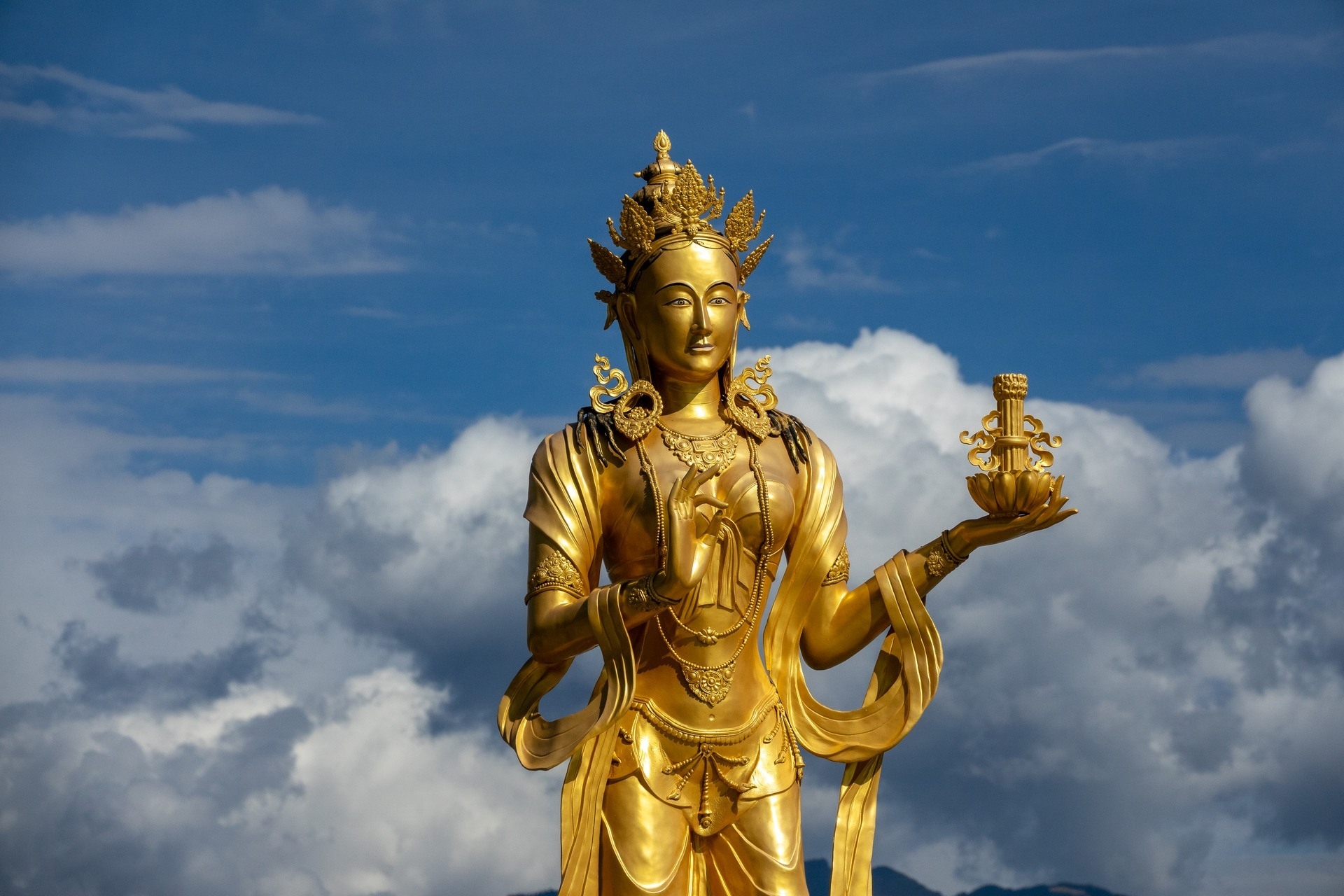 Thimphu - Dordenma Buddha Statue -01  (Bild vergr&ouml;&szlig;ern)