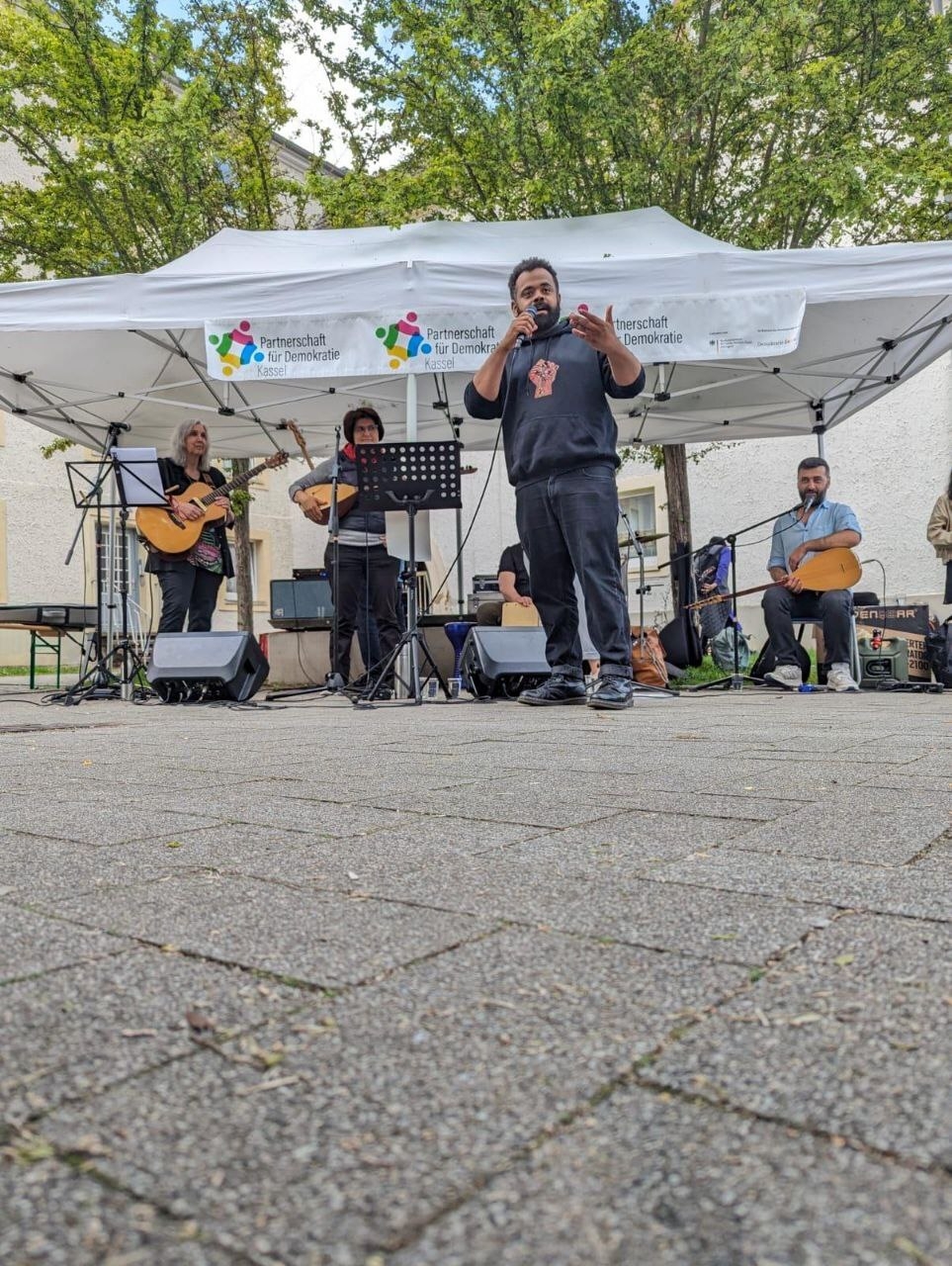Zur Galerie: Demokratiefest 24 – Arya Atti