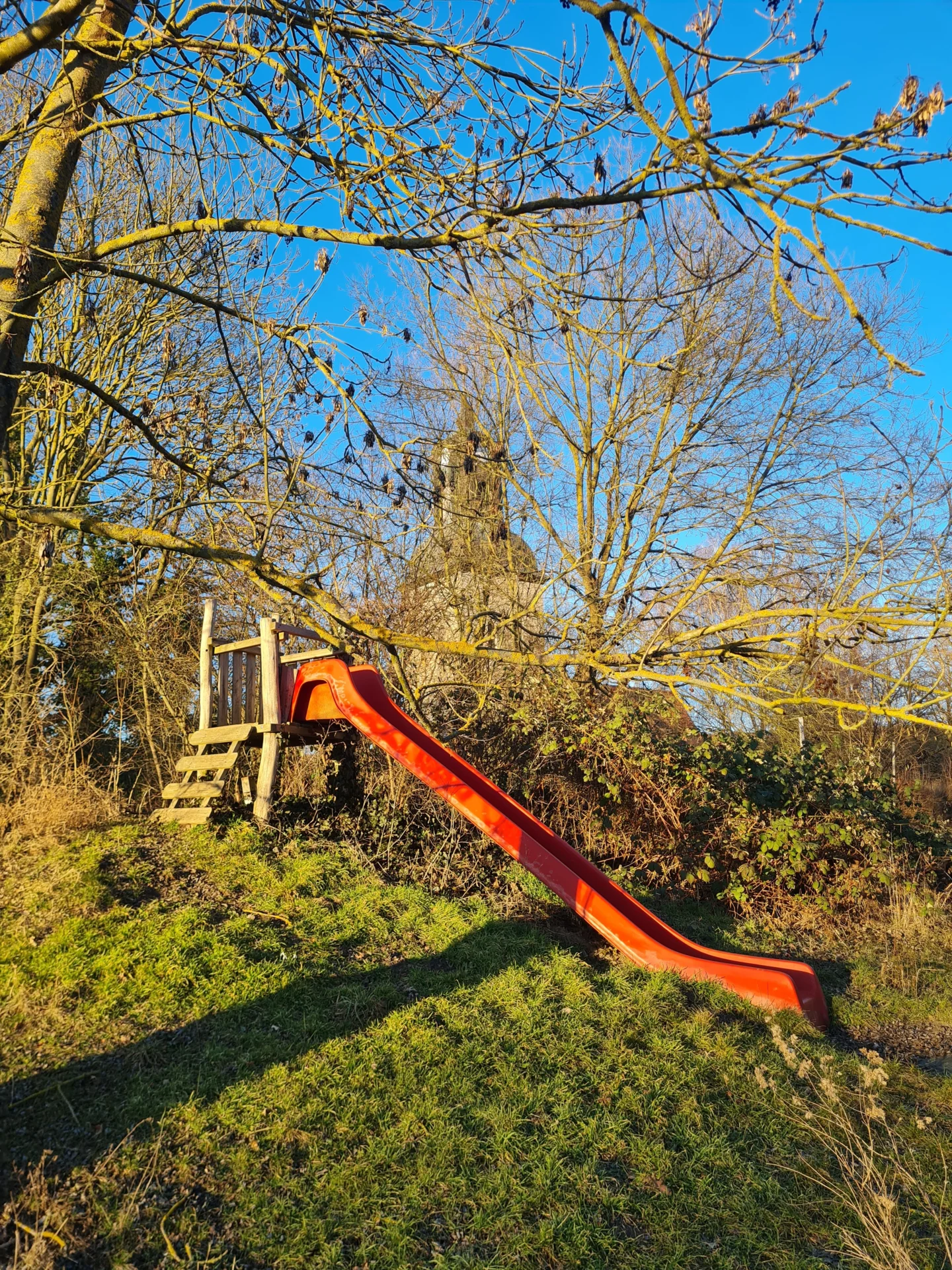 Bild: Friedenshaus in Heinersdorf Rutsche