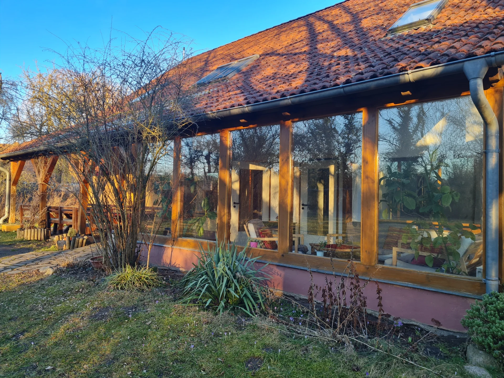 Bild: Friedenshaus in Heinersdorf Außenansicht