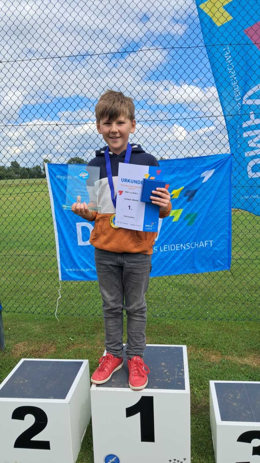1.Platz Elektrosegelflug f&uuml;r Leonard  (Bild vergr&ouml;&szlig;ern)