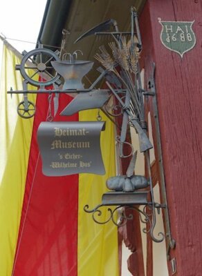 Vorschaubild: Hausschild
