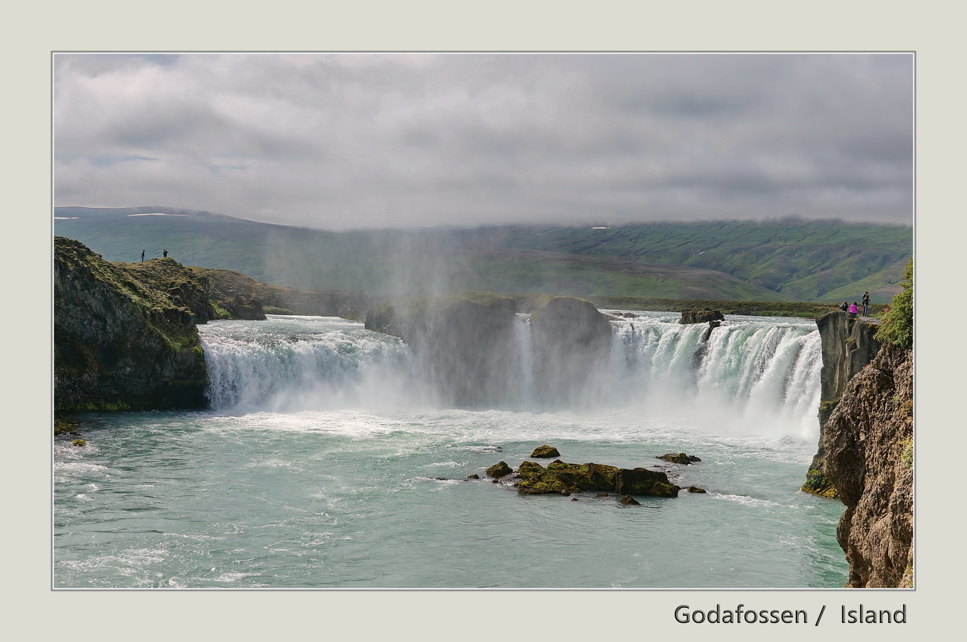 Der Godafossen Island  (Bild vergr&ouml;&szlig;ern)