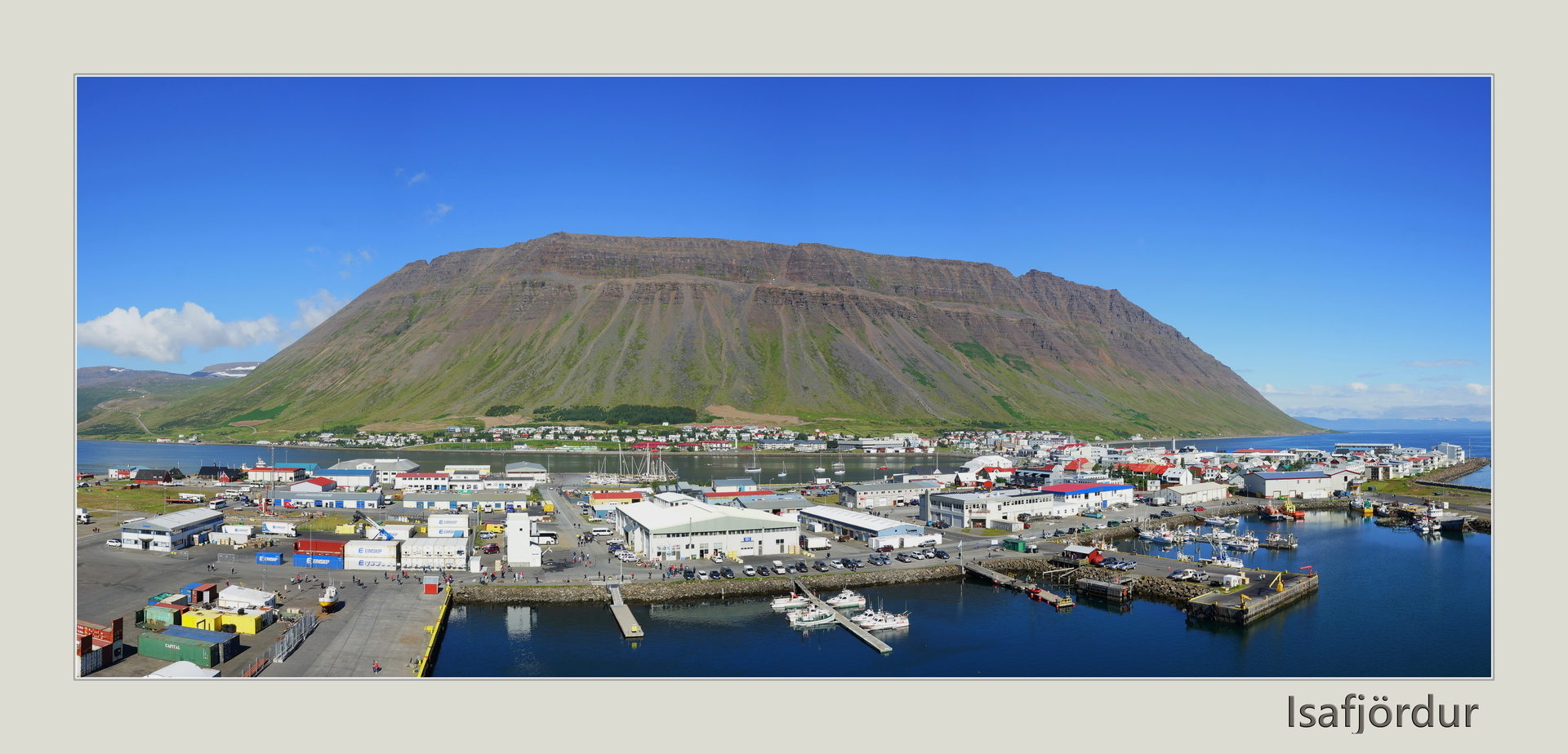 Isafjordur Island  (Bild vergr&ouml;&szlig;ern)
