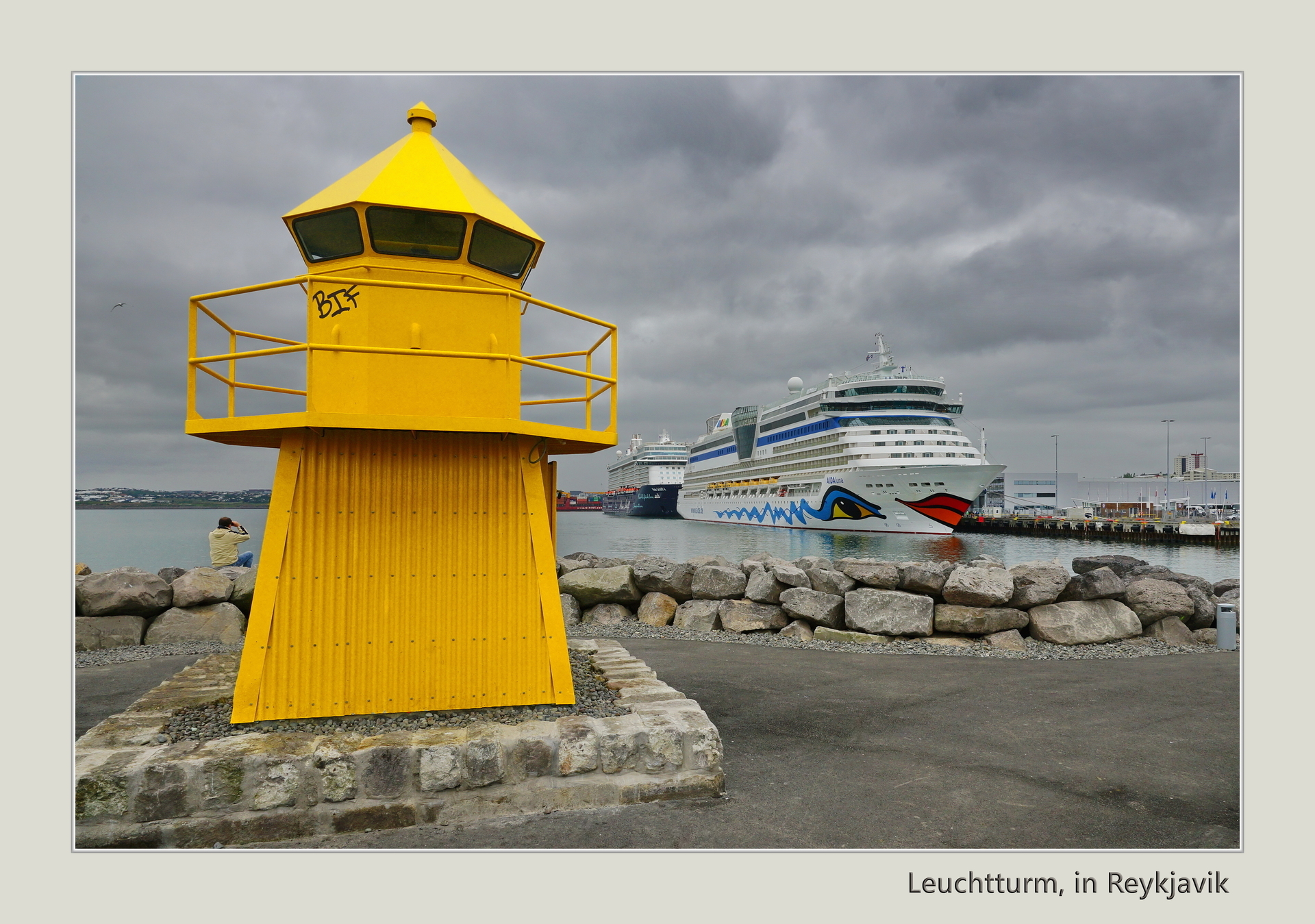 Leuchtturm in Reykjavik  (Bild vergr&ouml;&szlig;ern)
