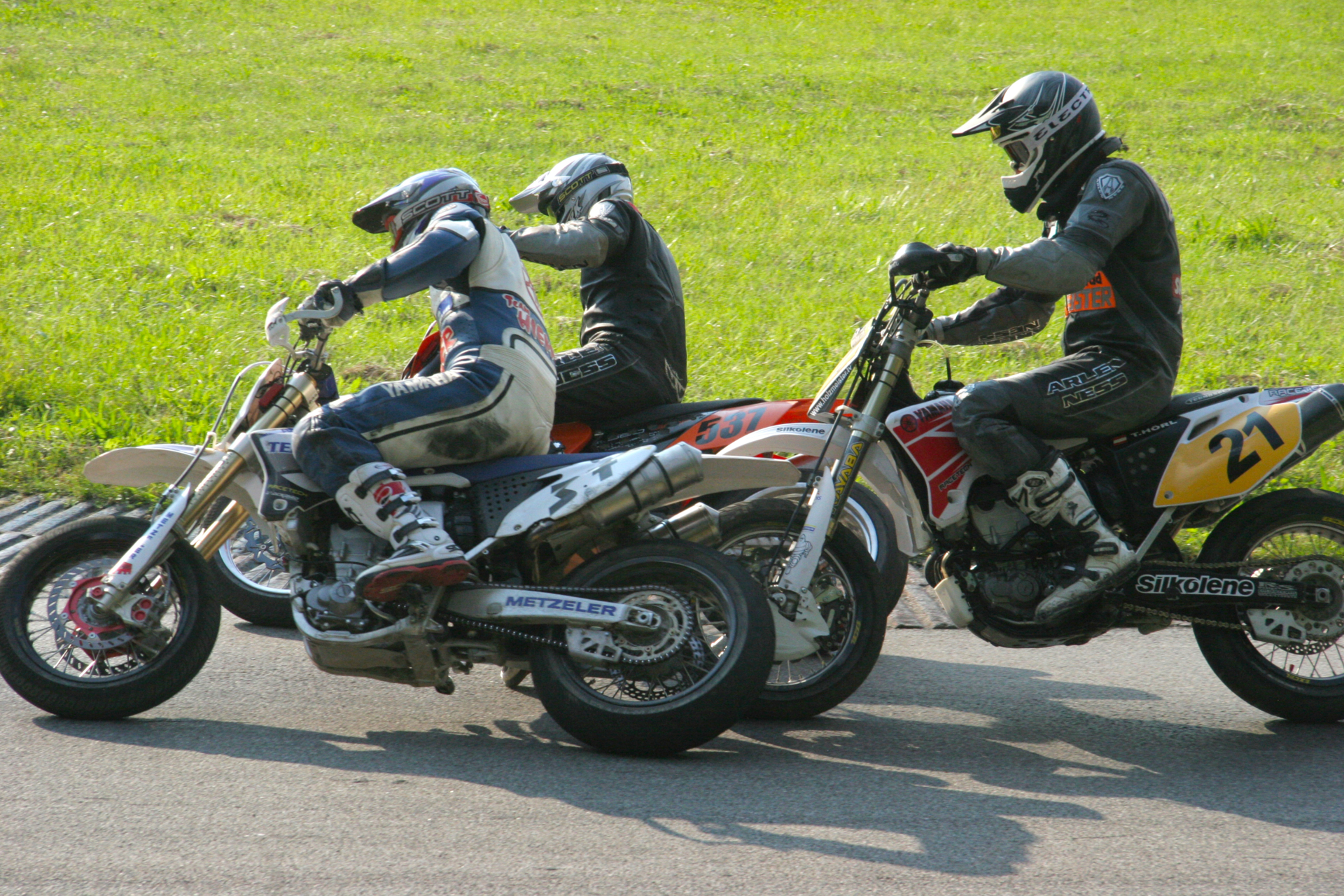 Supermoto II  (Bild vergr&ouml;&szlig;ern)