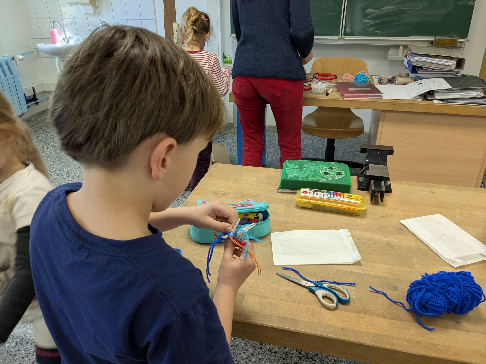 Foto der Galerie: Fadentiere - Werken Klasse 1