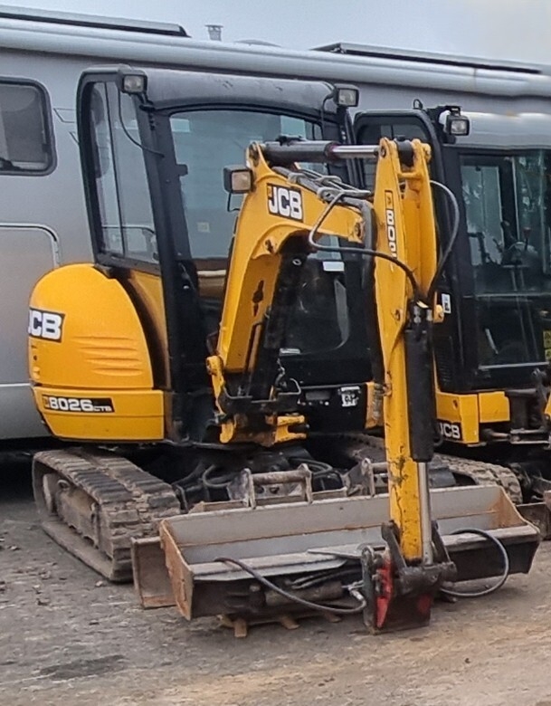 Zur Galerie: JCB 8026 CTS