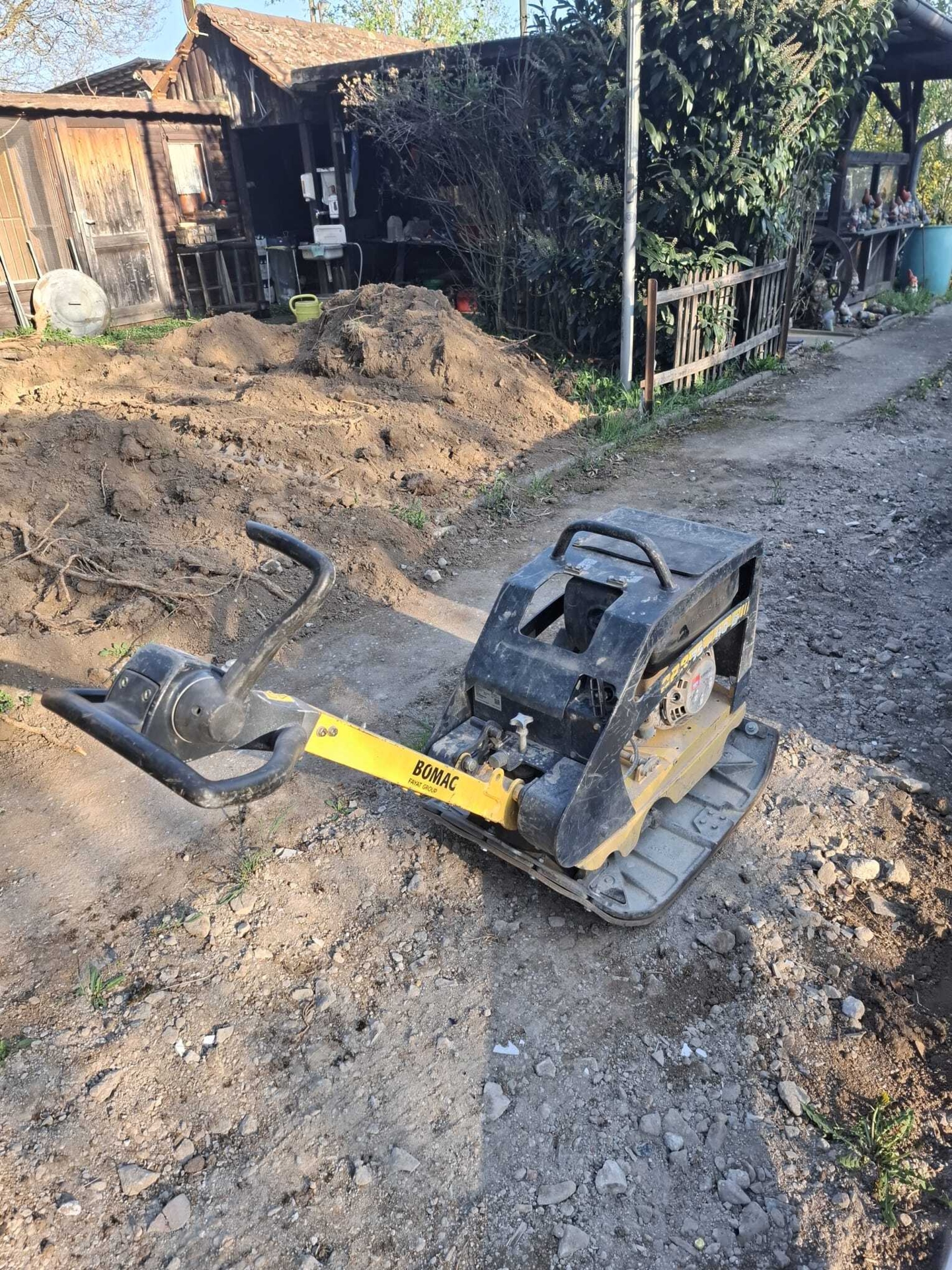 Zur Galerie: Rüttelplatte: Bomag 35/60