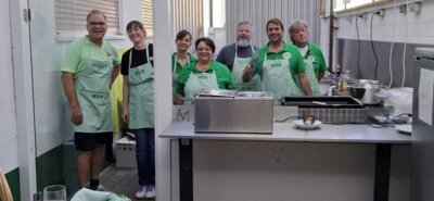 Vorschaubild: Team Essensausgabe