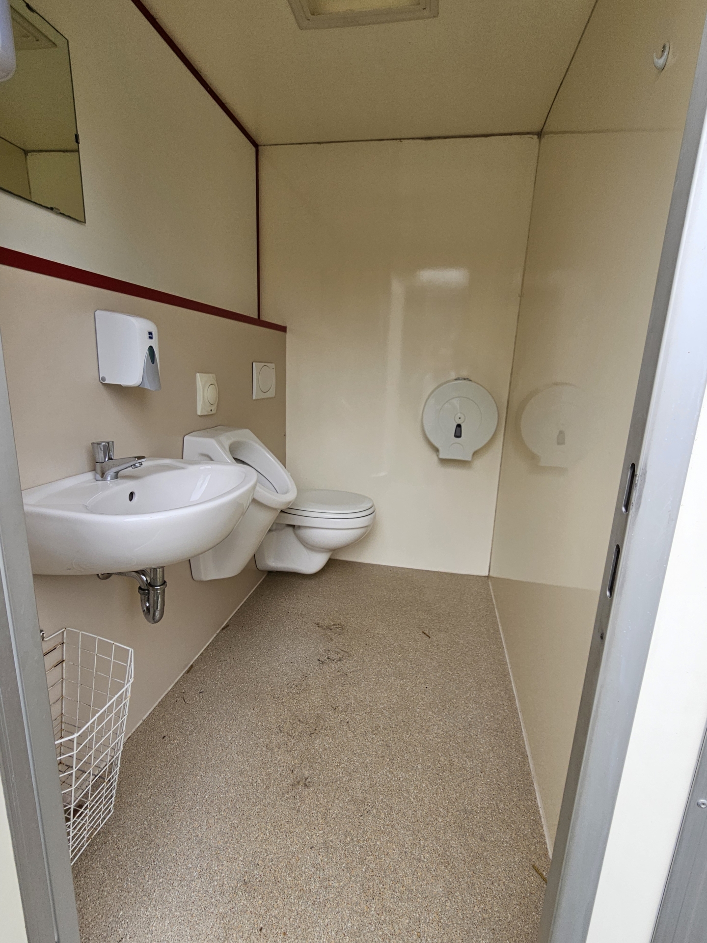 Foto der Galerie: Toilettenwagen 1+1 / klein (2)