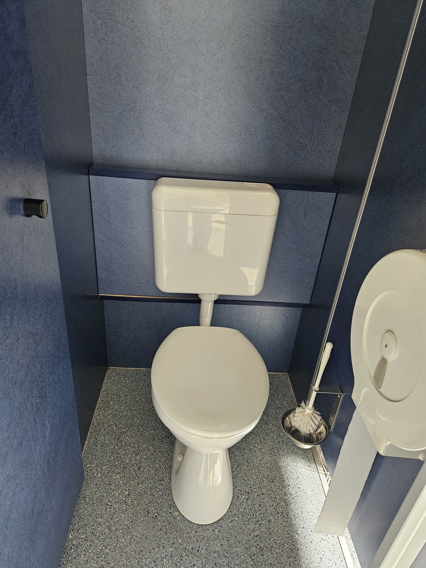 Foto der Galerie: Toilettenwagen 3+1 / groß (1)